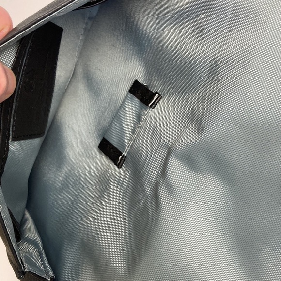 Osgoode Marley Logan Crossbody Bag Black Genuine Leather Classic Artisan - Picture 10 of 16